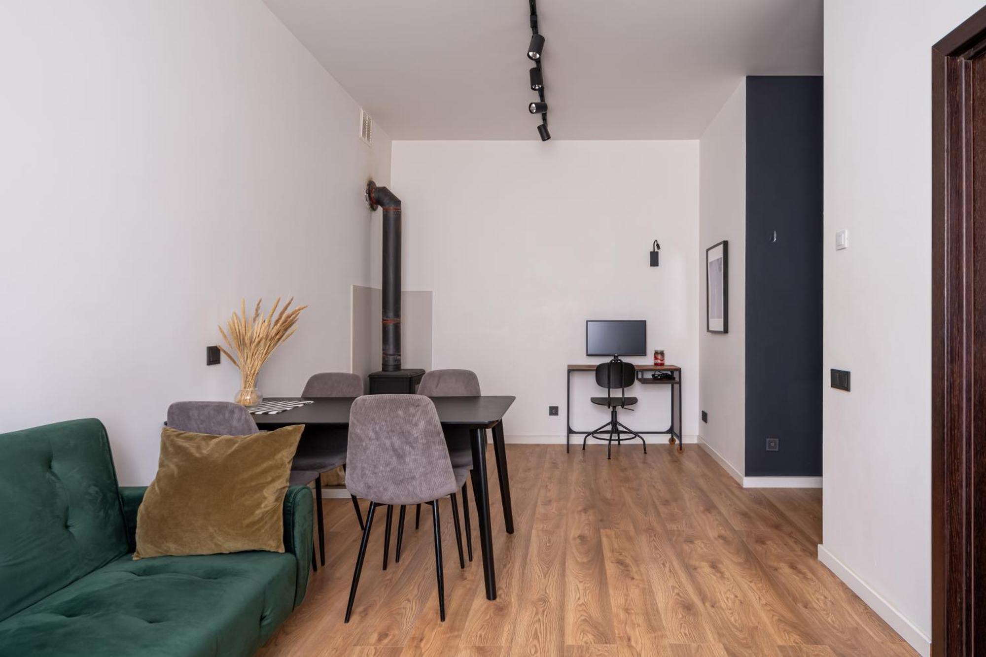Lienes Iela Gem 1Br Apartment With Fireplace In Historic Unesco Center Ρίγα Εξωτερικό φωτογραφία