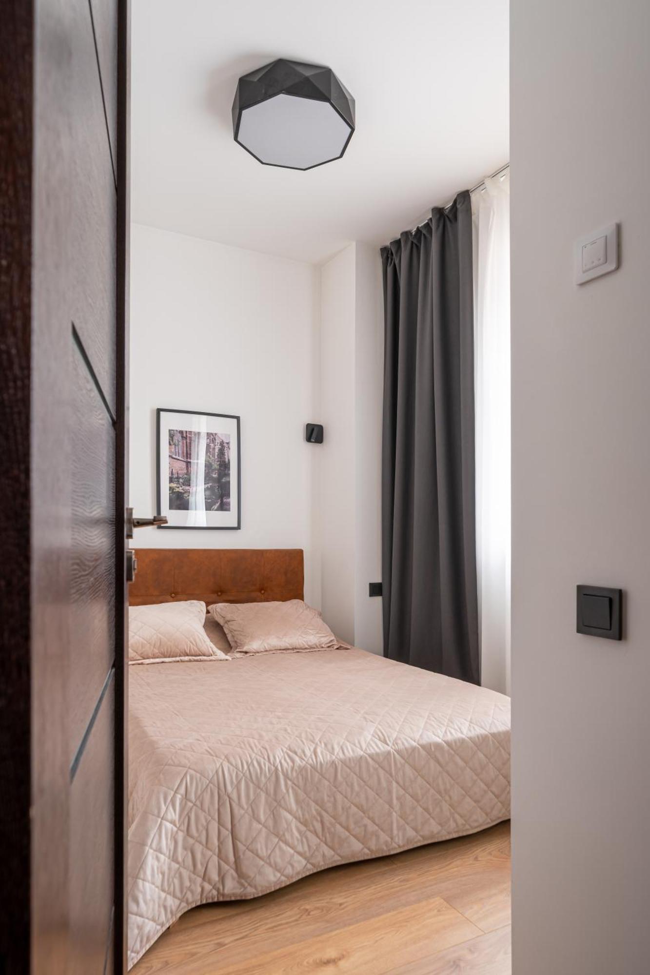 Lienes Iela Gem 1Br Apartment With Fireplace In Historic Unesco Center Ρίγα Εξωτερικό φωτογραφία